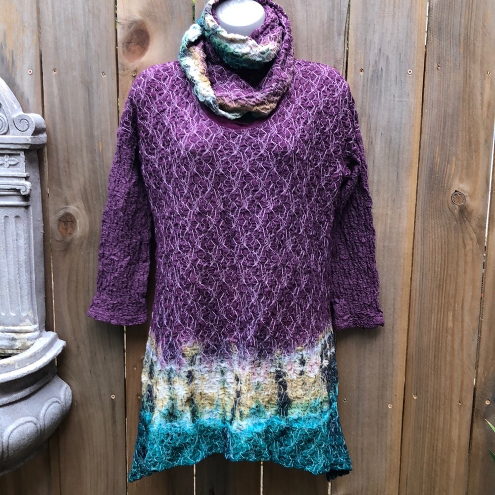 Art of Cloth Tunic with infinity scarf Size S
